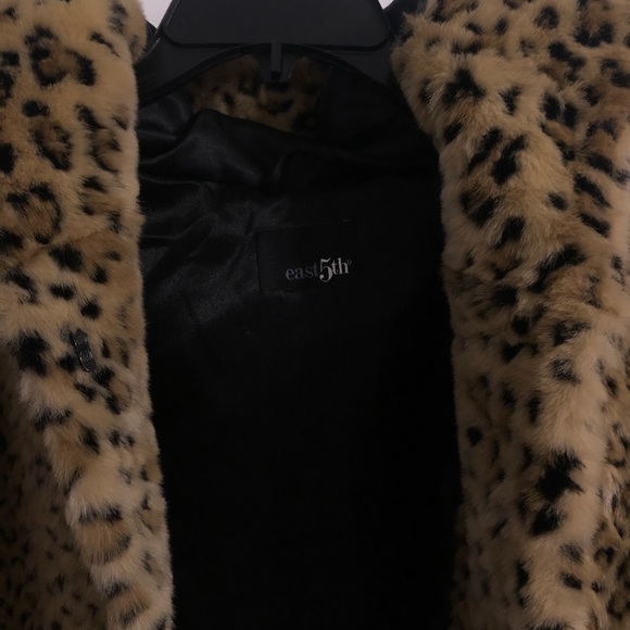Faux fur leopard jacket - Picture 4 of 6